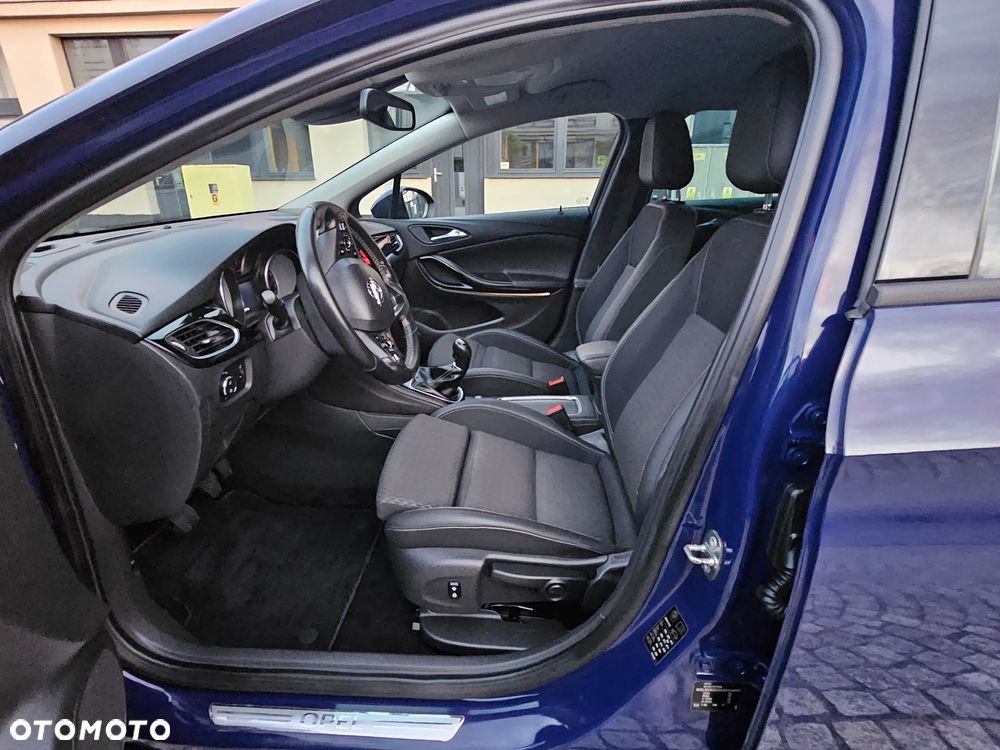 Opel Astra 1.6 BiTrb D (CDTI) Start/Stop Innovation - 9