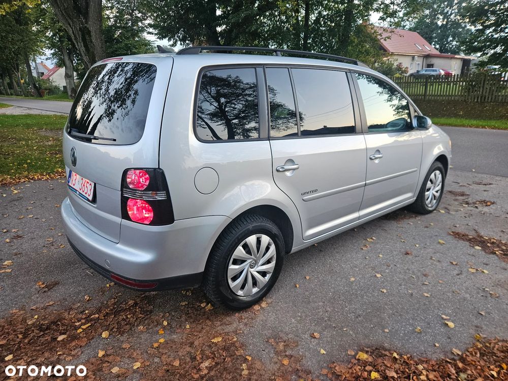 Volkswagen Touran - 7