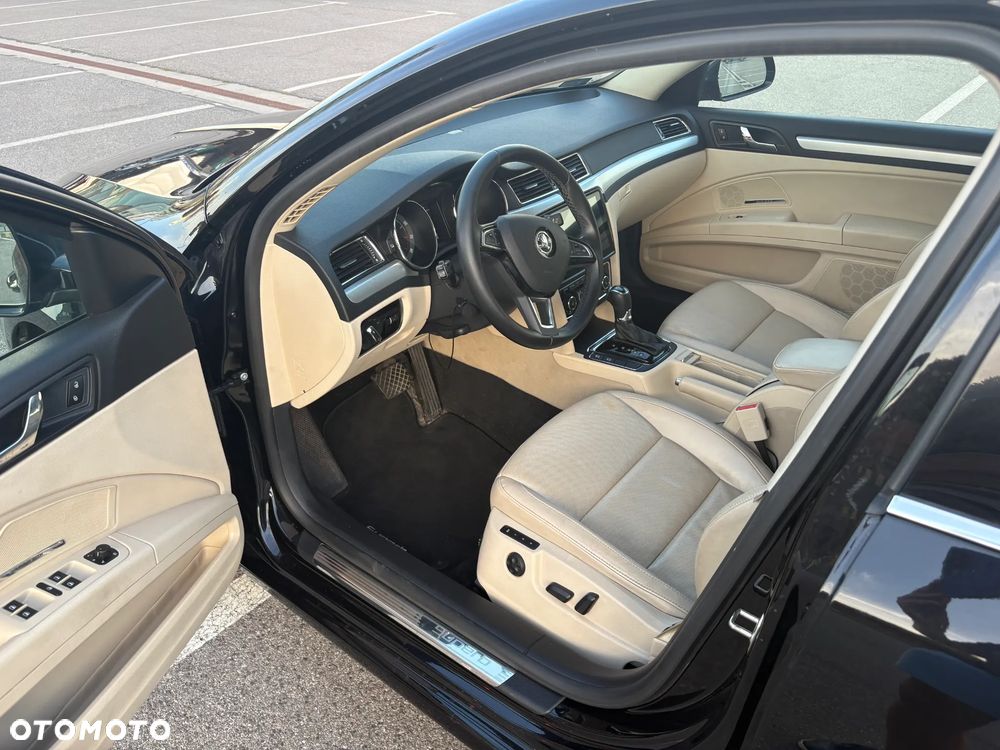 Skoda Superb 2.0 TSI Elegance DSG - 14