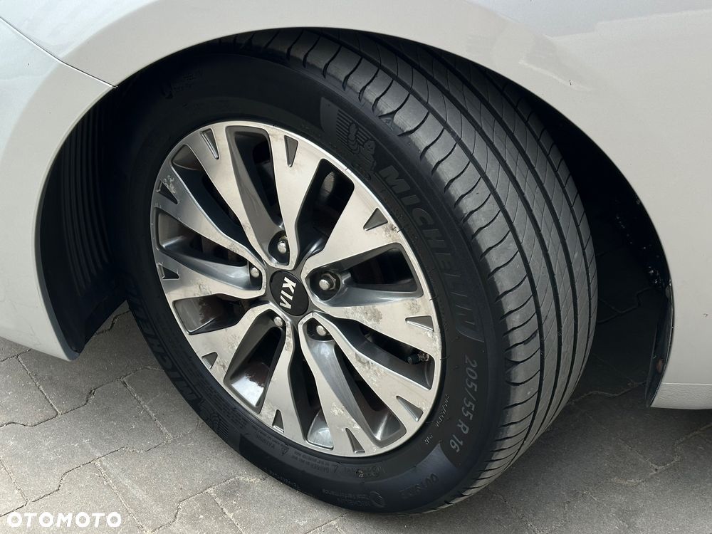 Kia Ceed 1.6 CRDi L Business Line - 20