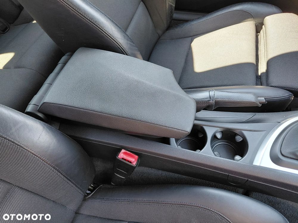 BMW Seria 1 120d Edition Exclusive - 24