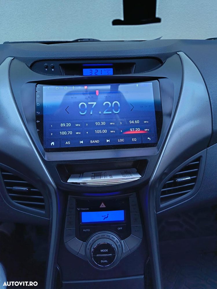 Hyundai Elantra 1.6 MPi - 9