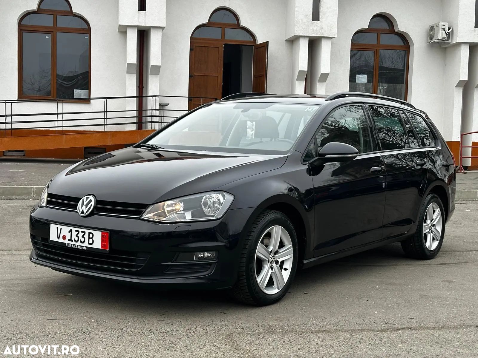 Volkswagen Golf 2.0 BlueTDI Highline - 1