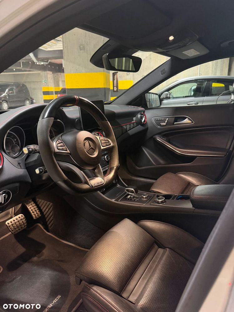 Mercedes-Benz GLA AMG 45 4-Matic - 7