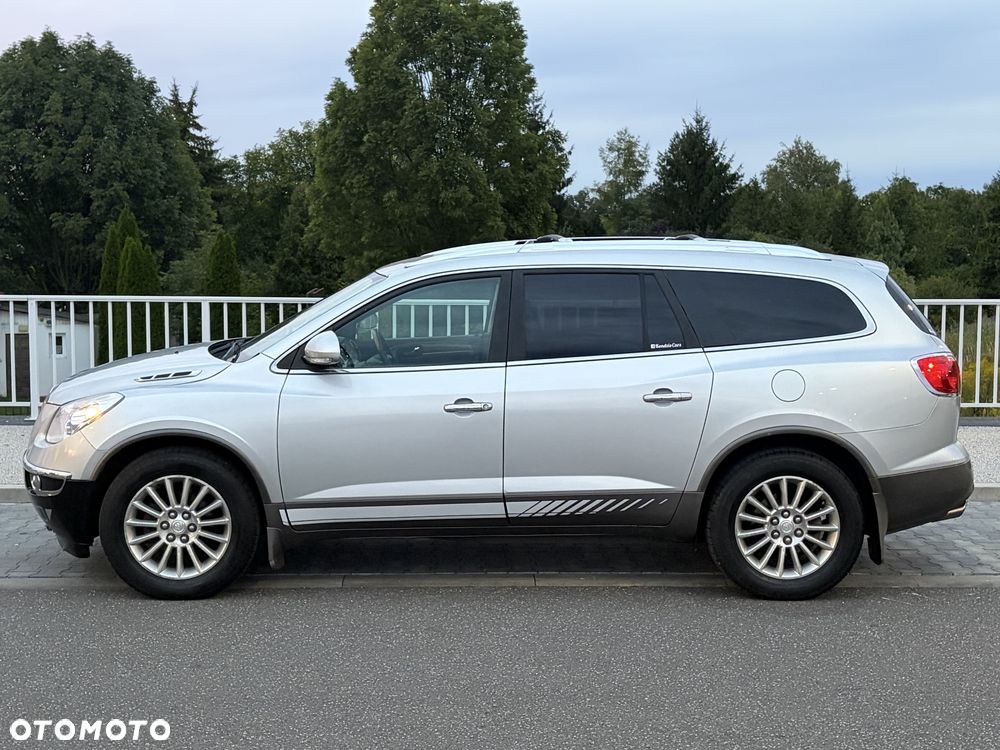 Buick Enclave - 2