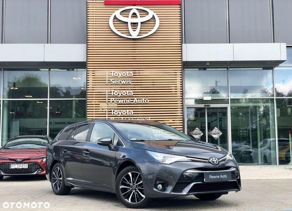 Toyota Avensis - 1
