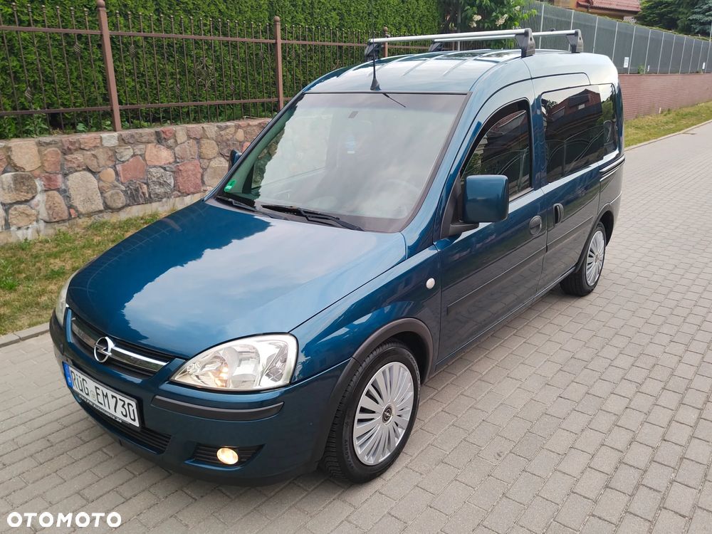 Opel Combo Tour Color Edition - 21