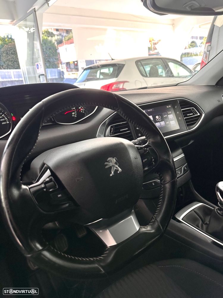 Peugeot 308 SW 1.6 BlueHDi Allure - 19