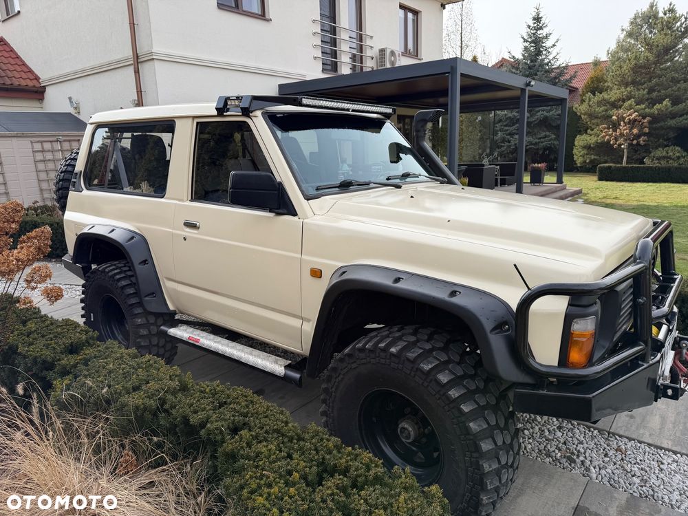 Nissan Patrol 2.8 TD SWB SLX - 24