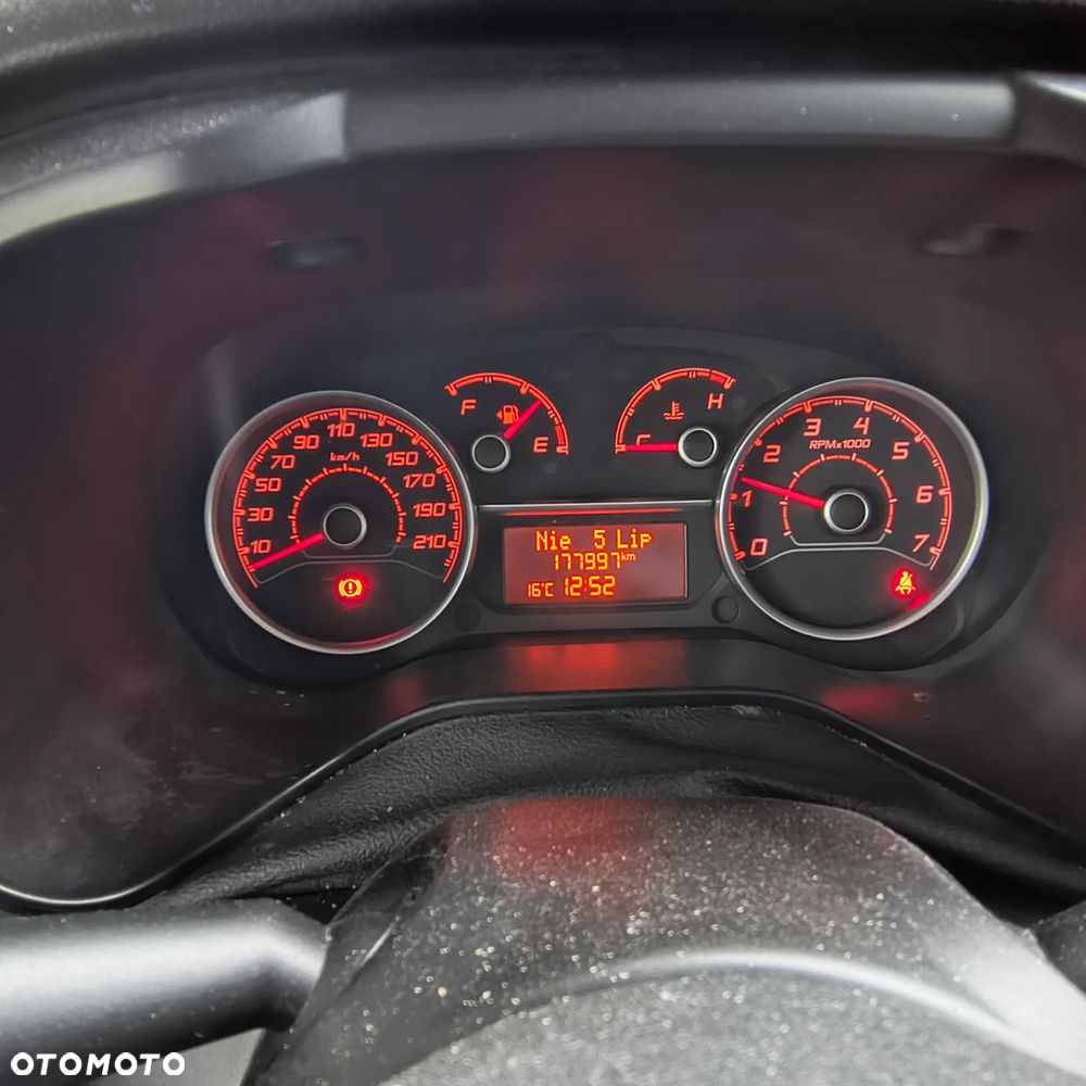 Fiat Doblo 1.4 16V Easy - 9