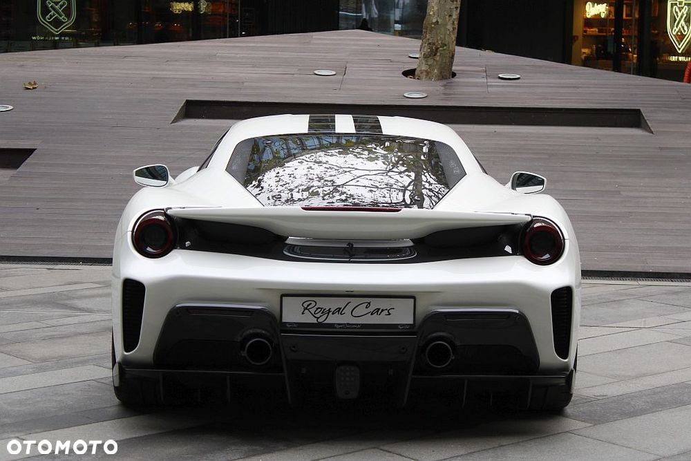 Ferrari 488 Pista - 8