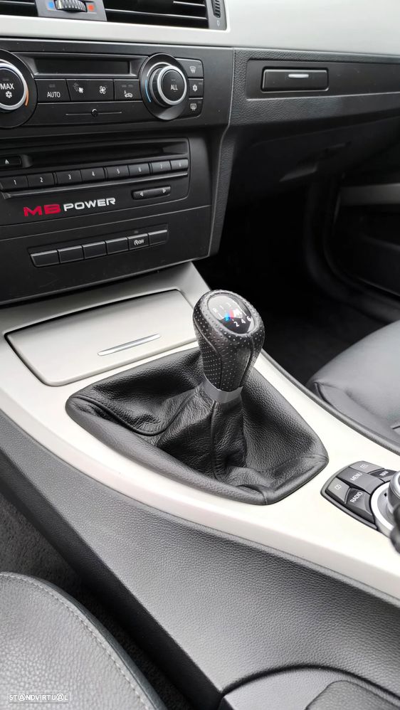 BMW 318 d Sport Line - 20