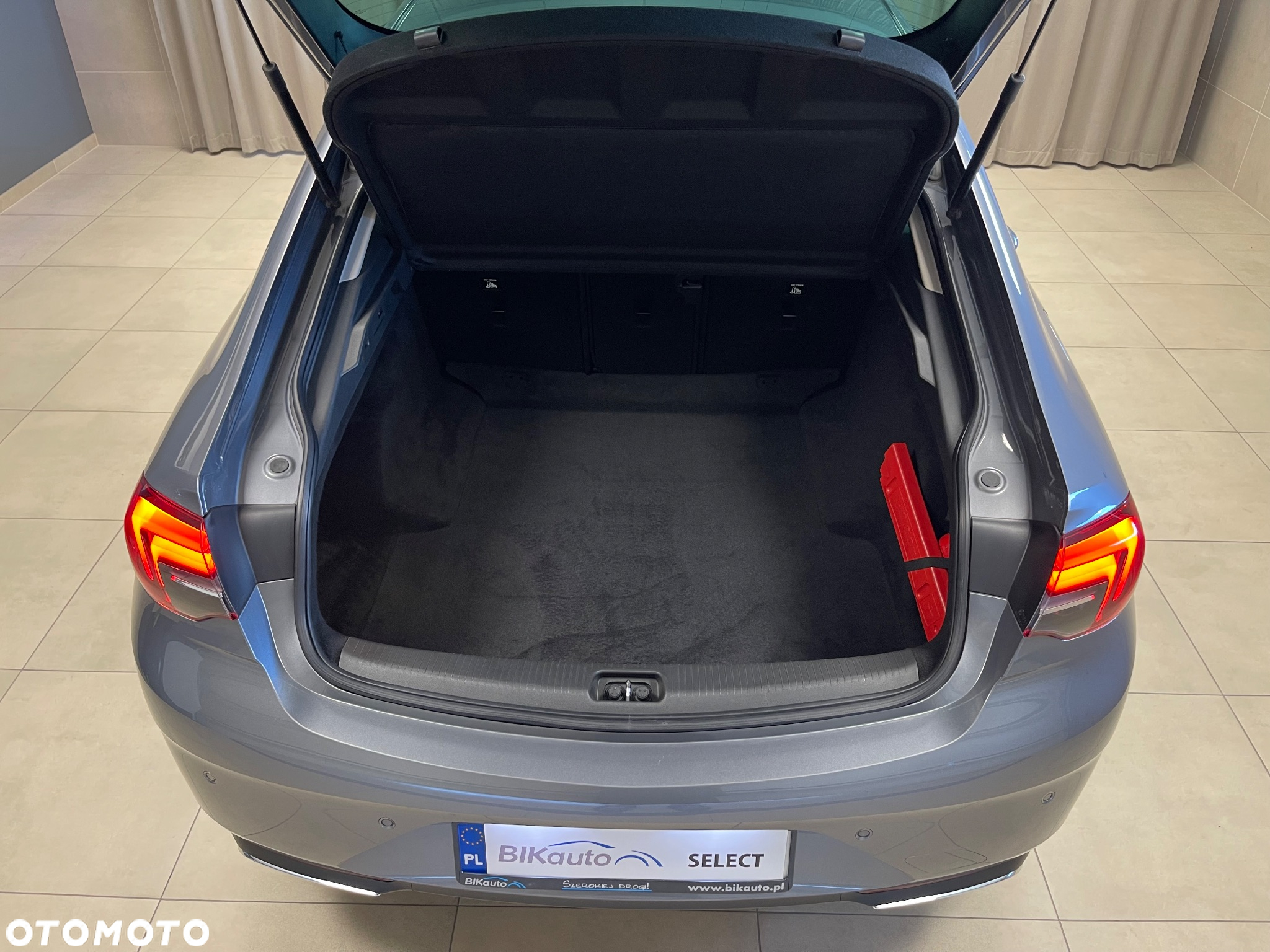 Opel Insignia 2.0 T Business Elegance S&S - 38