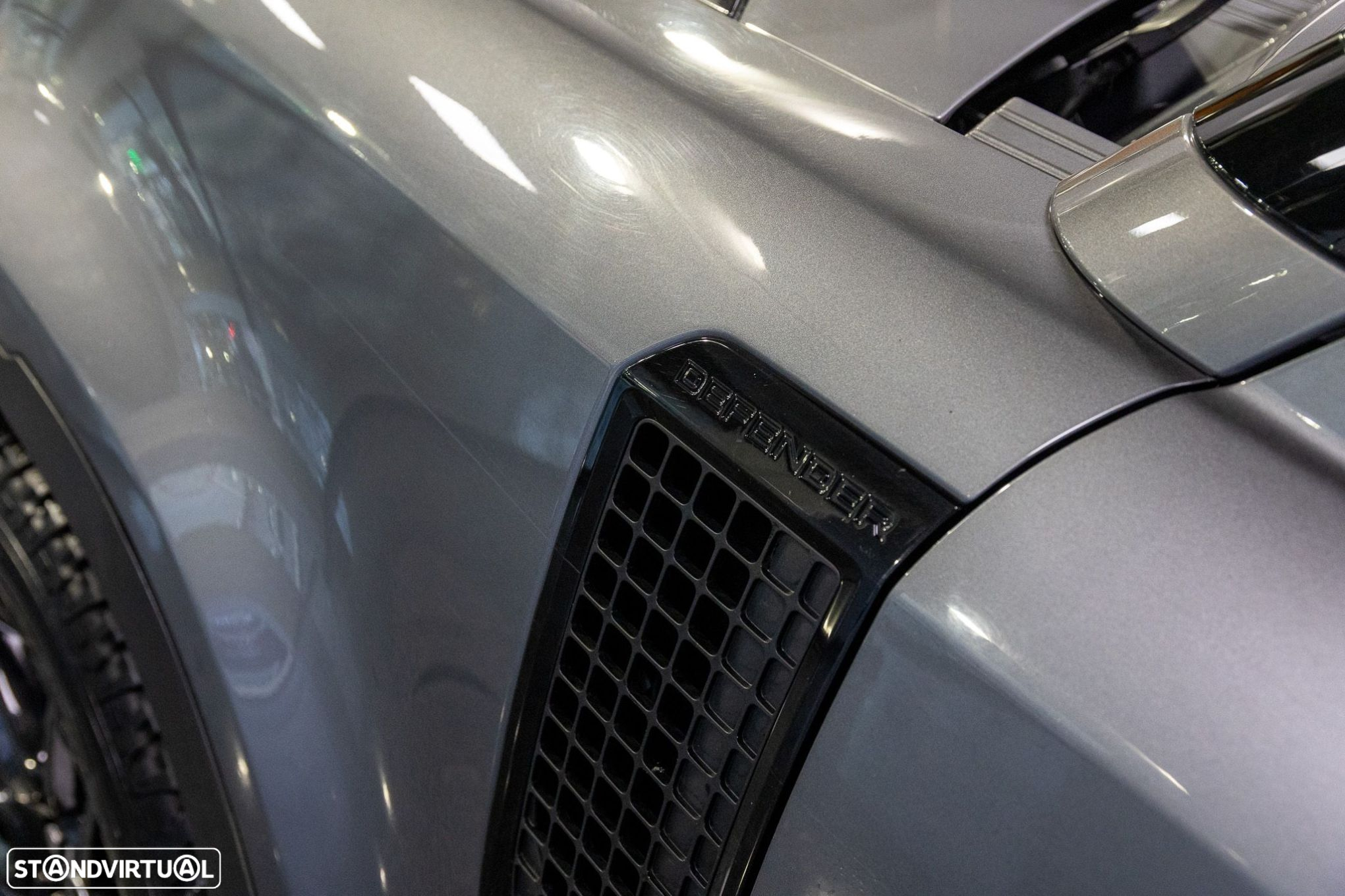 Land Rover Defender 3.0 D250 110 AWD X-Dynamic HSE - 17