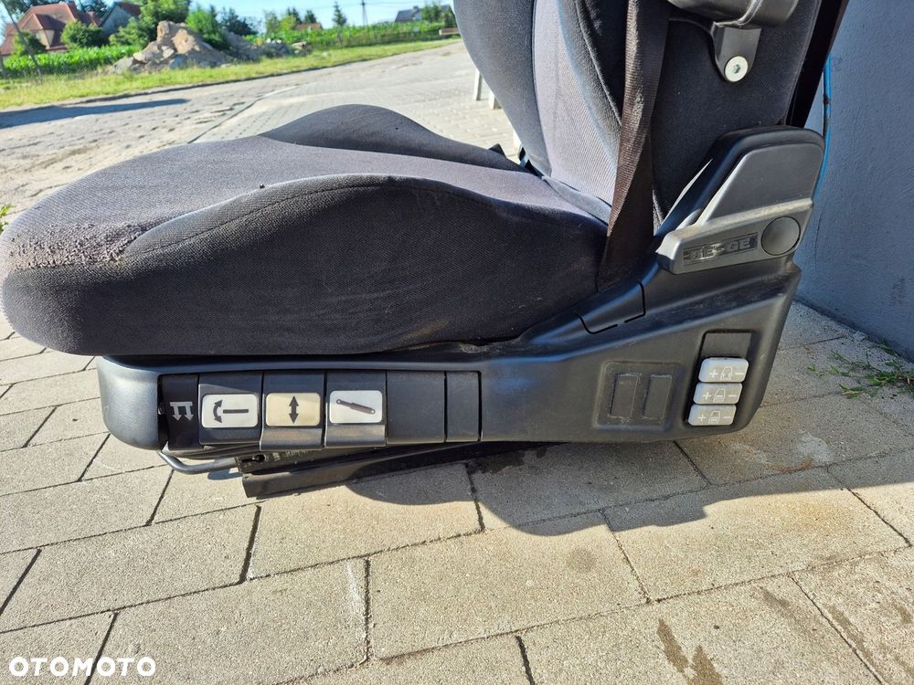 FOTEL KIEROWCY LEWY BE-GE AUTOBUS , KOPARKA , DZWIG , MASZYNY BUDOWLANE - 3