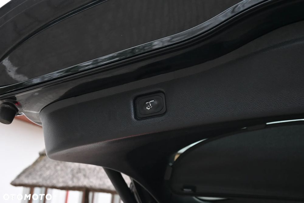 Ford S-Max 2.0 TDCi 4WD Titanium PowerShift - 36