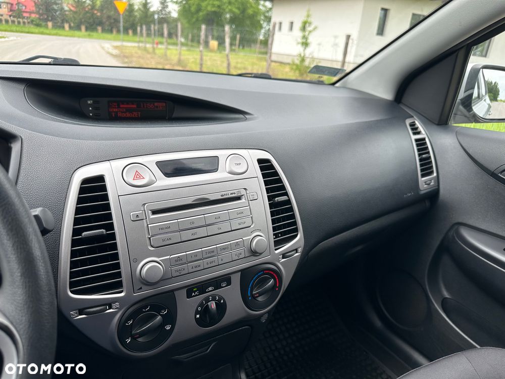 Hyundai i20 1.2 Comfort EU5 - 9