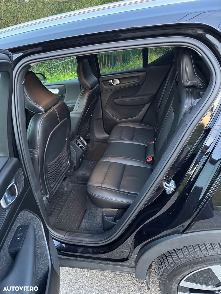 Volvo XC 40 D4 AWD Geartronic Momentum - 9