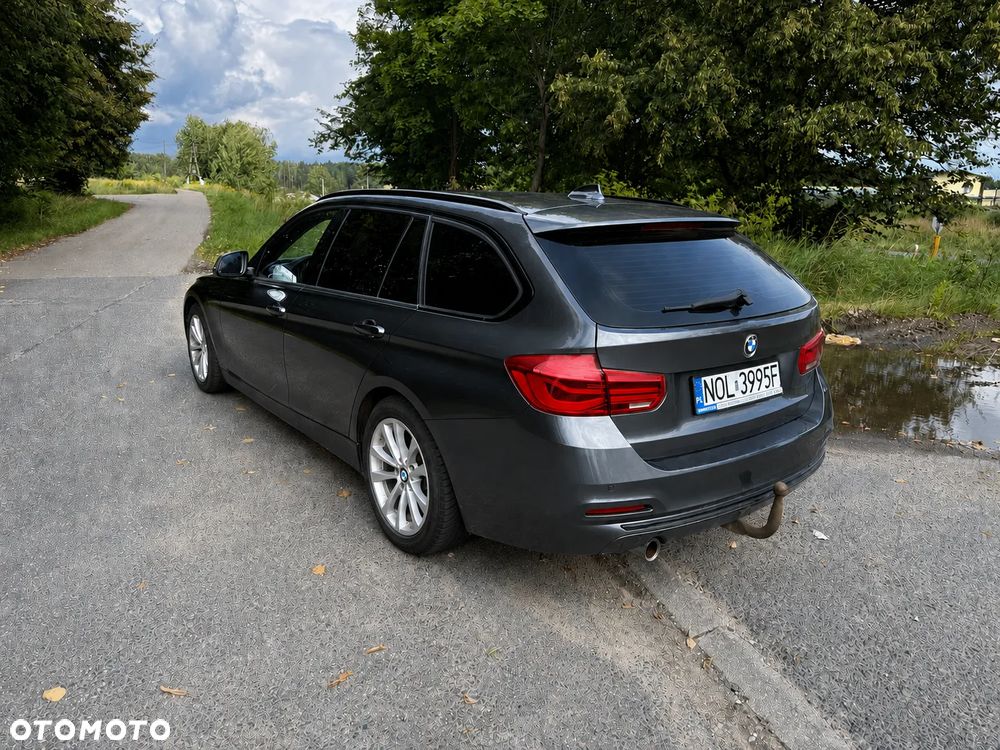 BMW Seria 3 318d Sport Line - 13