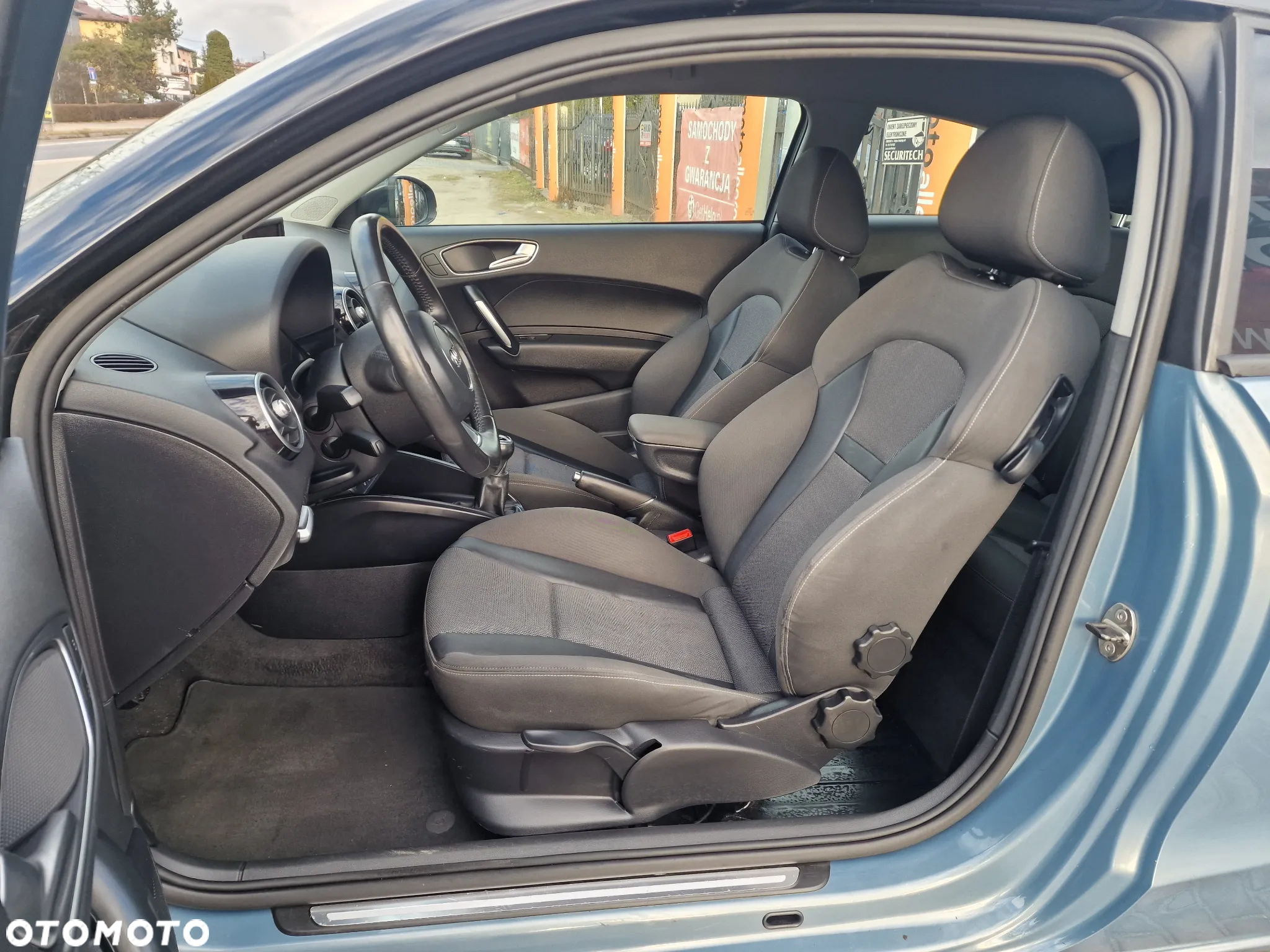 Audi A1 1.6 TDI Attraction - 10