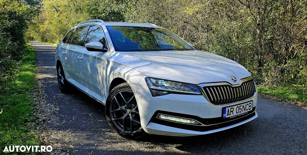 Skoda Superb 2.0 TDI DSG Ambition - 1