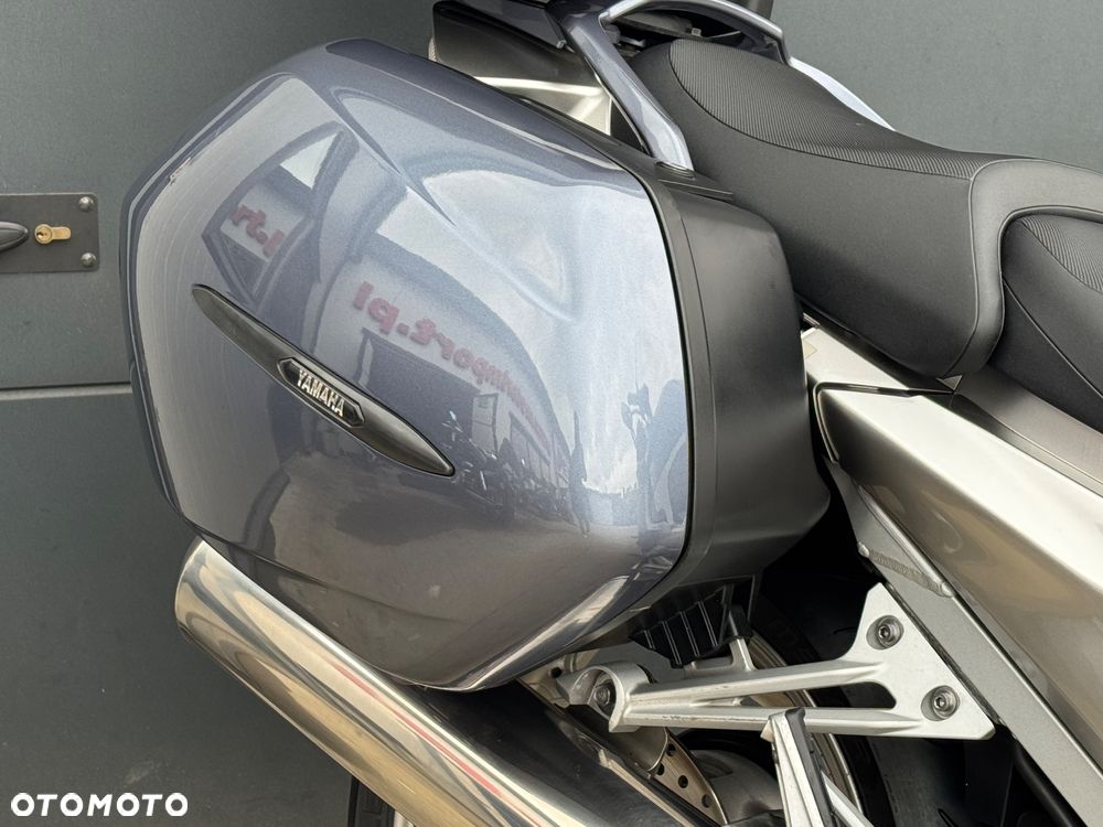 Yamaha FJR - 10