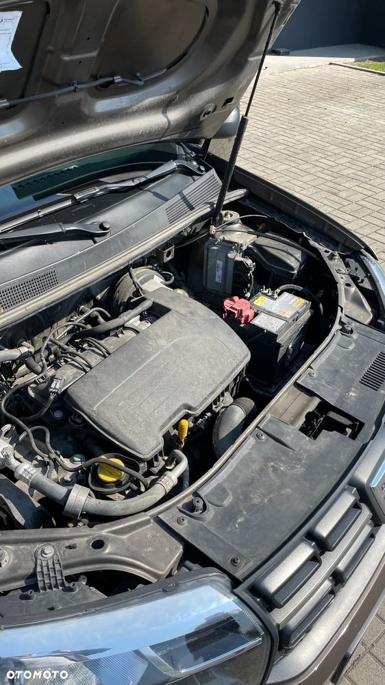 Dacia Logan 1.2 16V Laureate - 14