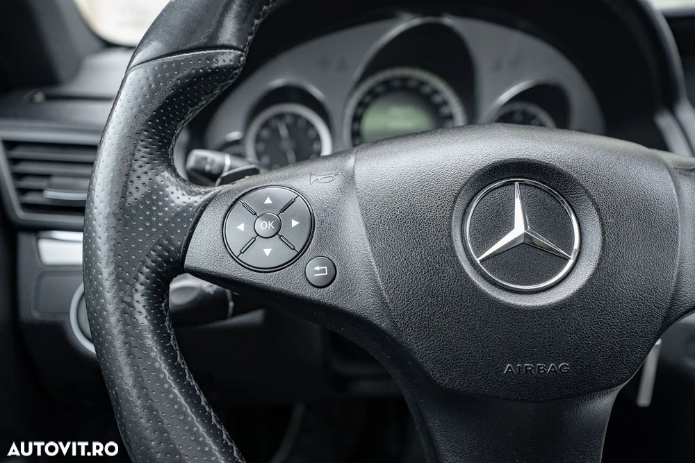 Mercedes-Benz E - 19
