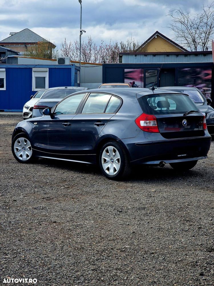 BMW Seria 1 118d - 8