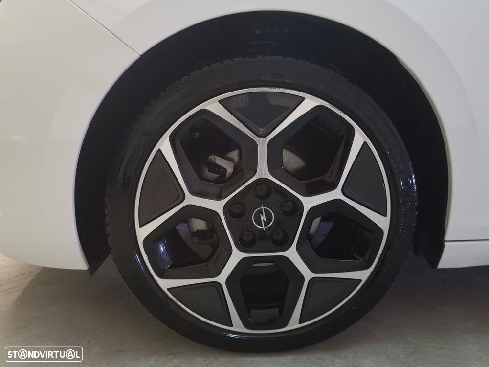 Opel Astra 1.2 T GS Line Aut. - 5