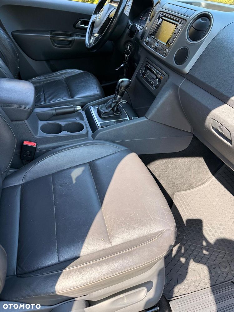 Volkswagen Amarok - 10