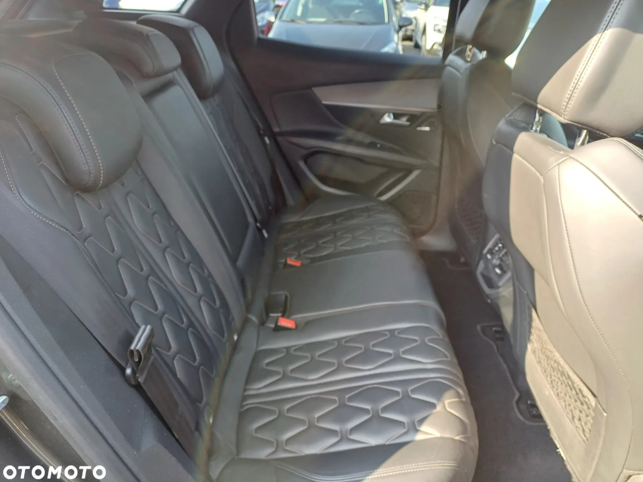 Peugeot 3008 2.0 BlueHDi GT S&S EAT8 - 11