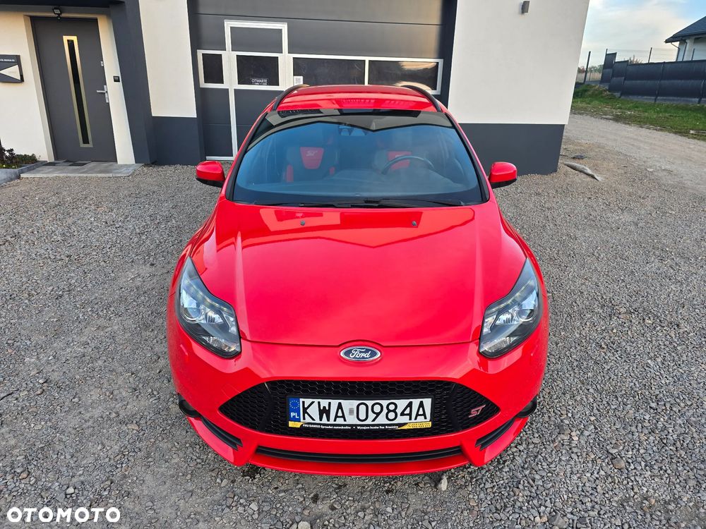 Ford Focus 2.0 EcoBoost ST - 12