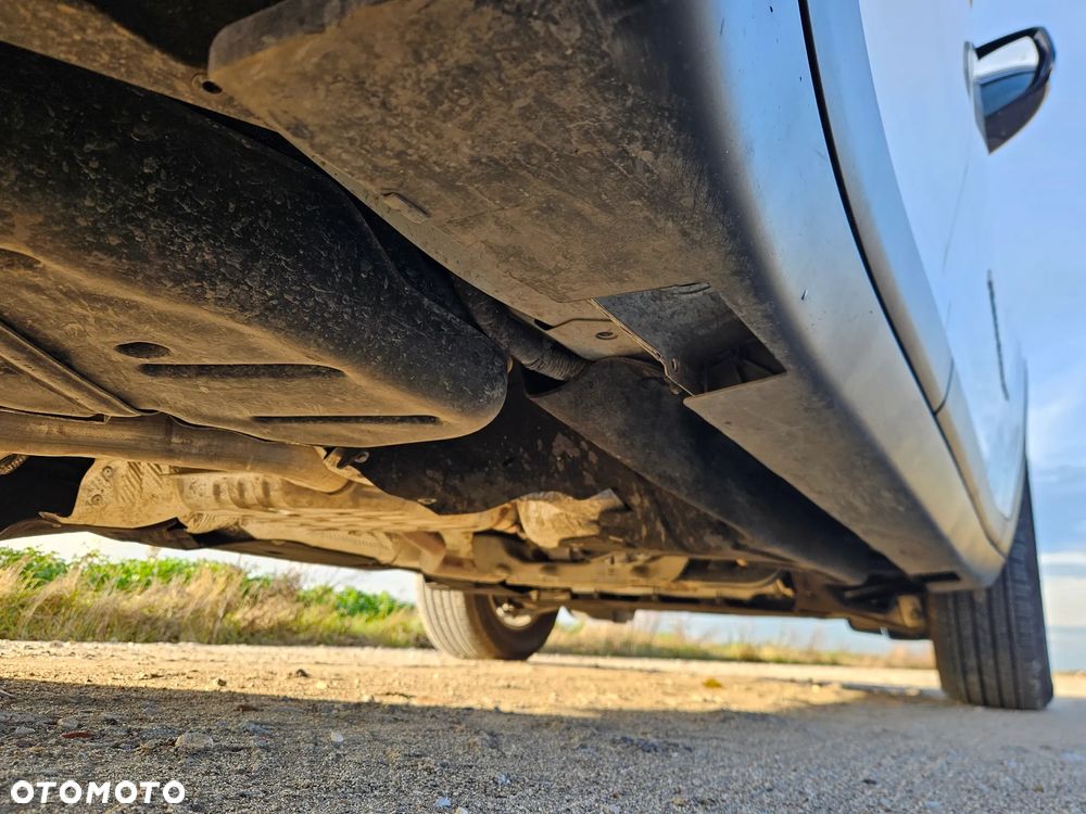 Jeep Grand Cherokee - 36