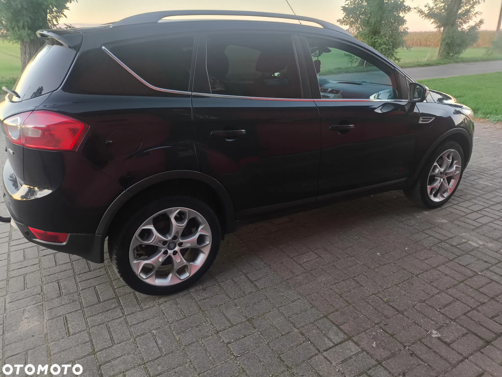 Ford Kuga 2.0 TDCi 4WD Titanium - 5