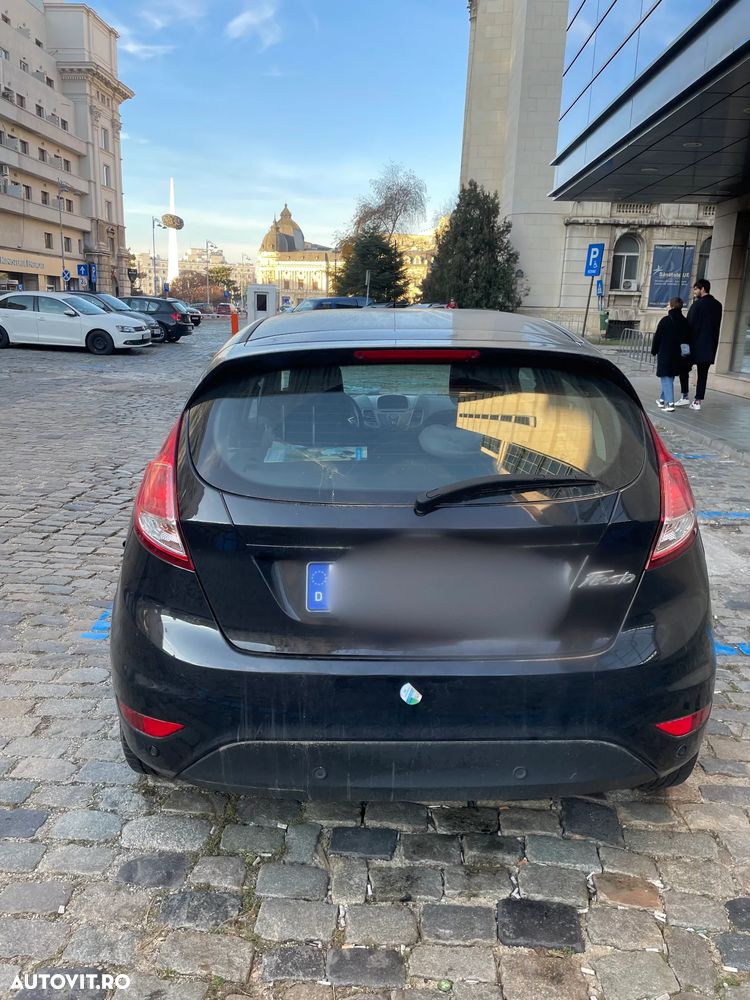 Ford Fiesta - 2