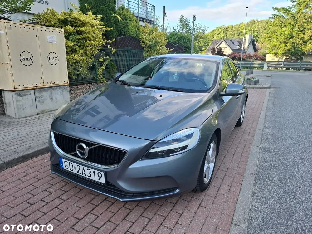 Volvo V40 T3 Drive-E Kinetic - 1