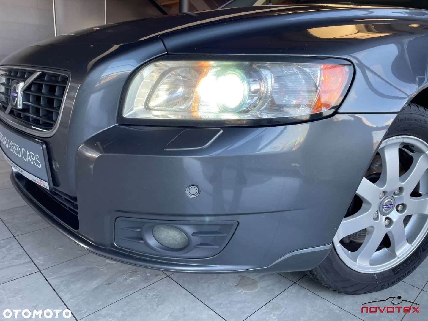 Volvo V50 - 2