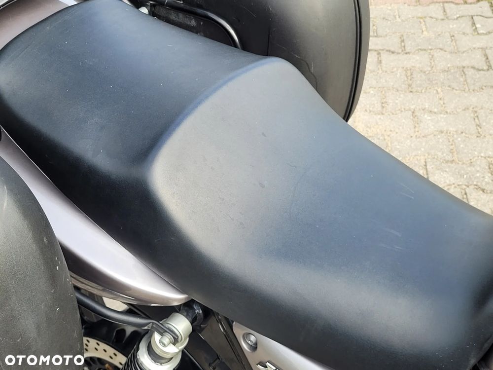 Yamaha XJR - 19