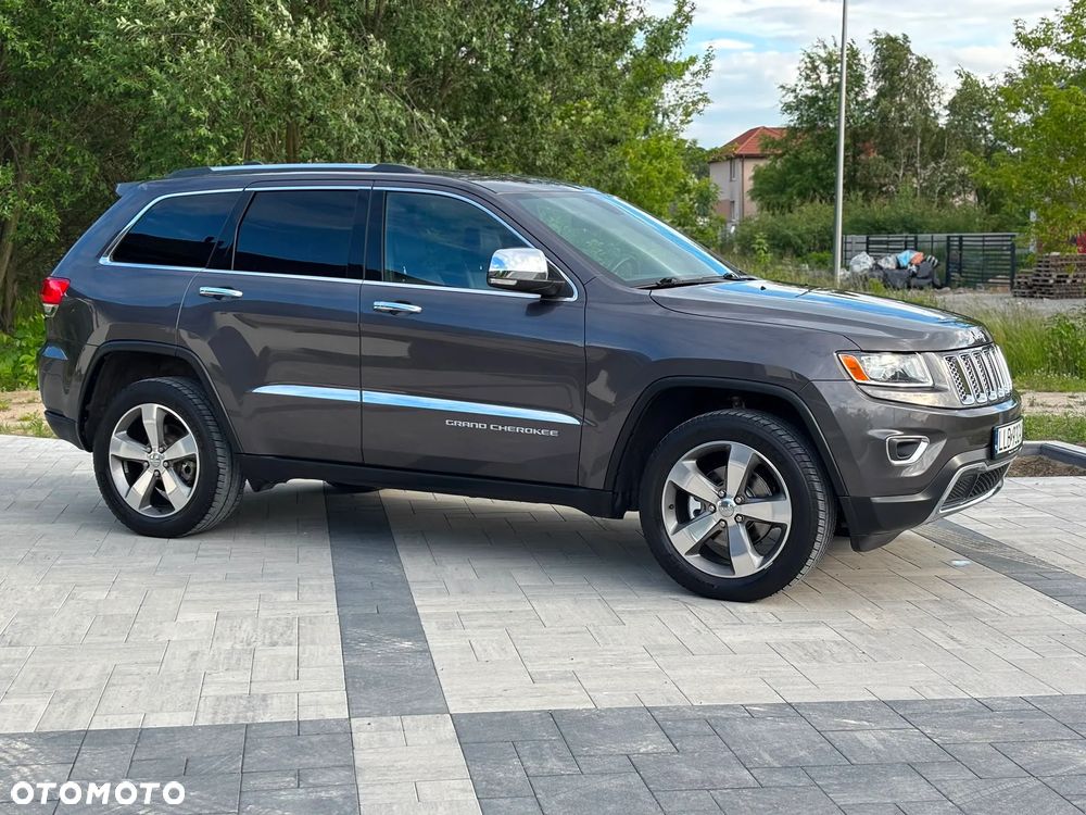 Jeep Grand Cherokee - 14