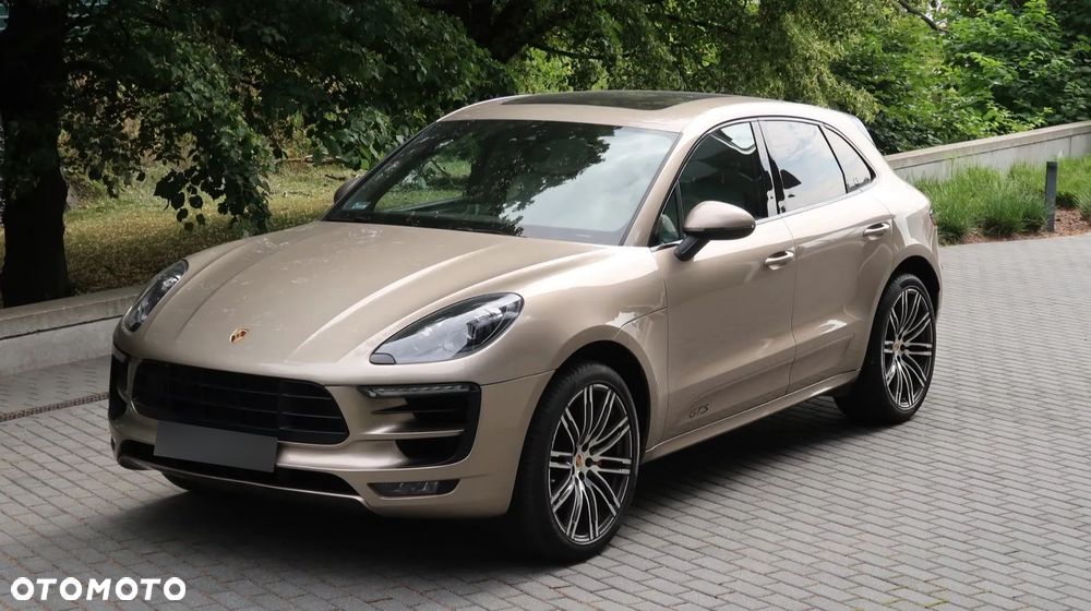 Porsche Macan - 1