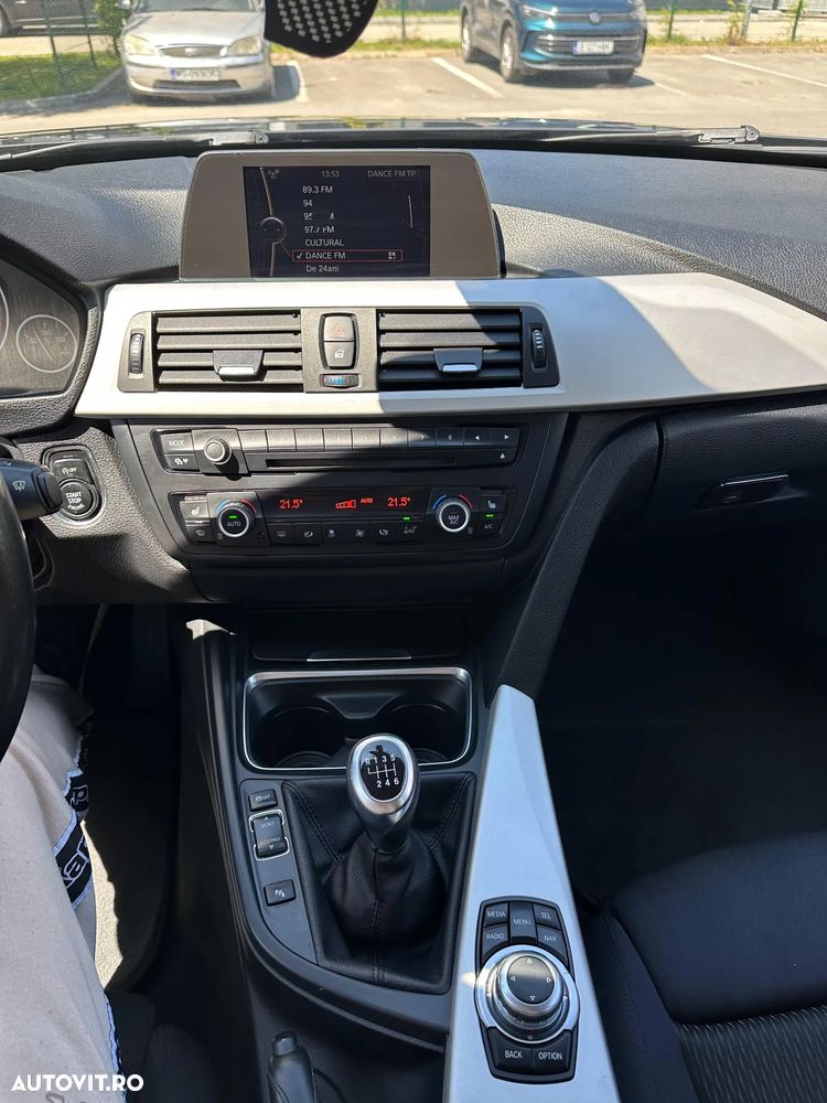 BMW Seria 3 320d DPF - 16