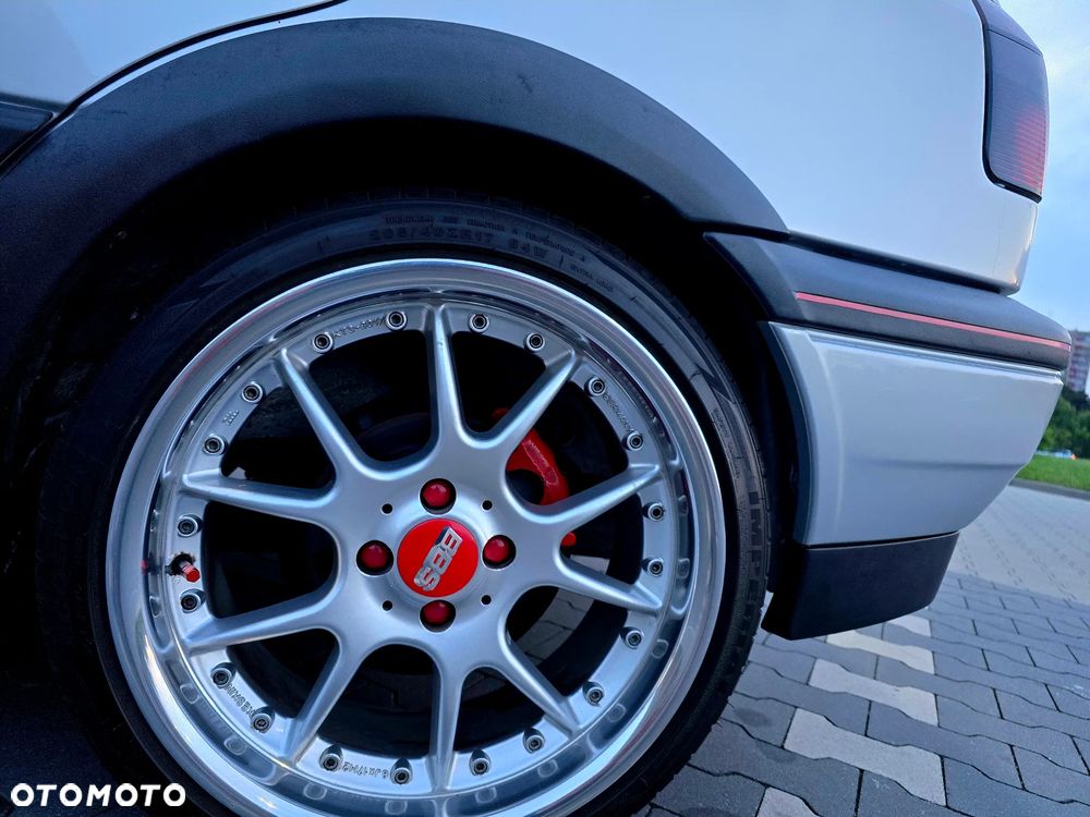 Volkswagen Golf - 14