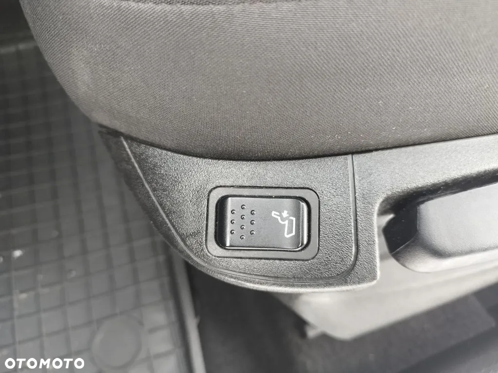 Fiat Tipo 1.6 MultiJet 16v Sport - 29