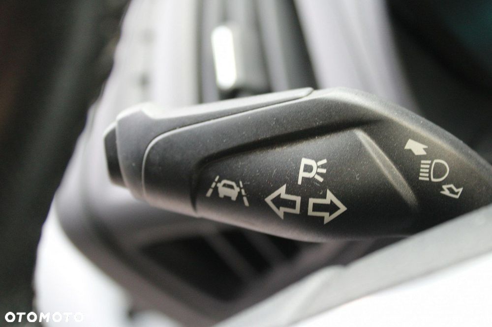 Ford Tourneo Connect - 20