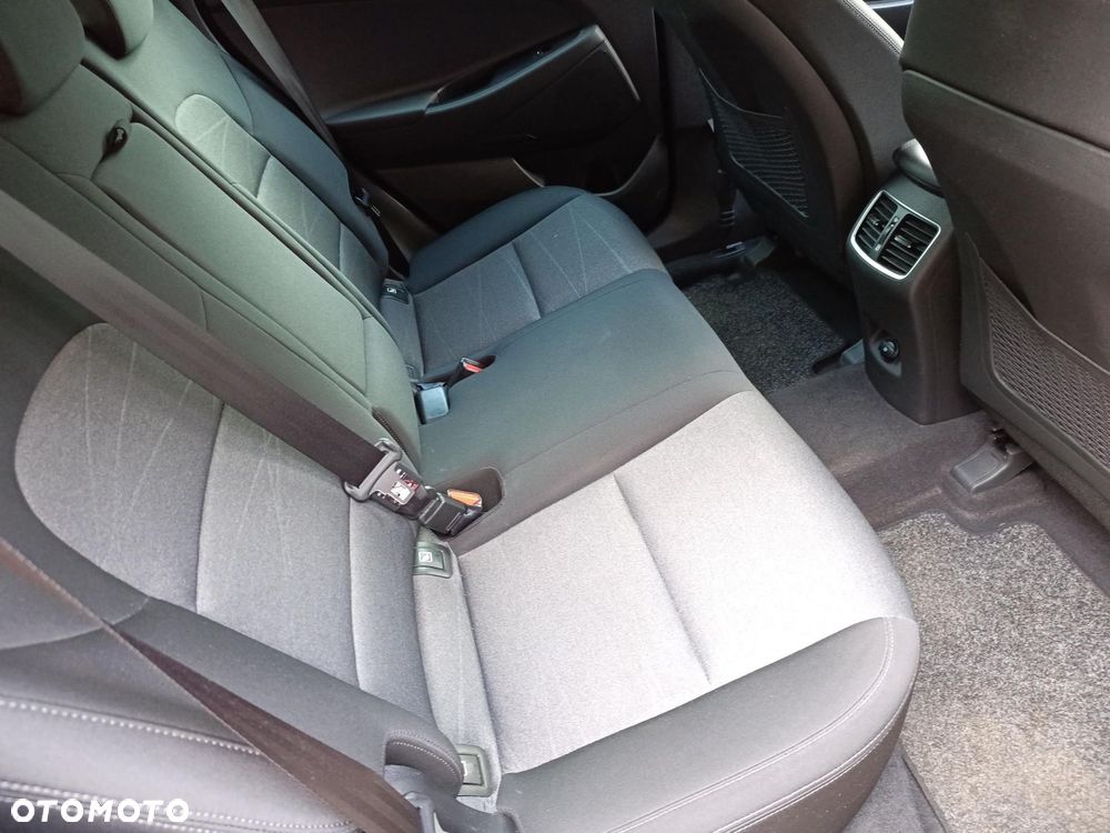 Hyundai Tucson 1.6 GDi Comfort 2WD - 19