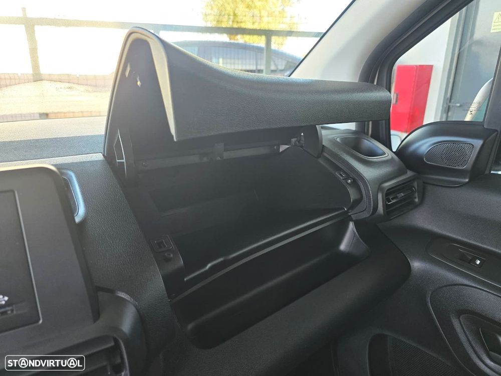 Toyota Proace City 1.5D L1 Comfort PTB - 21