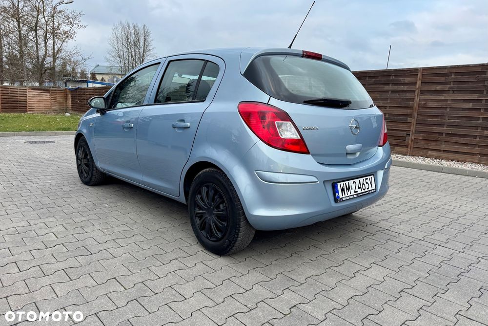 Opel Corsa - 4