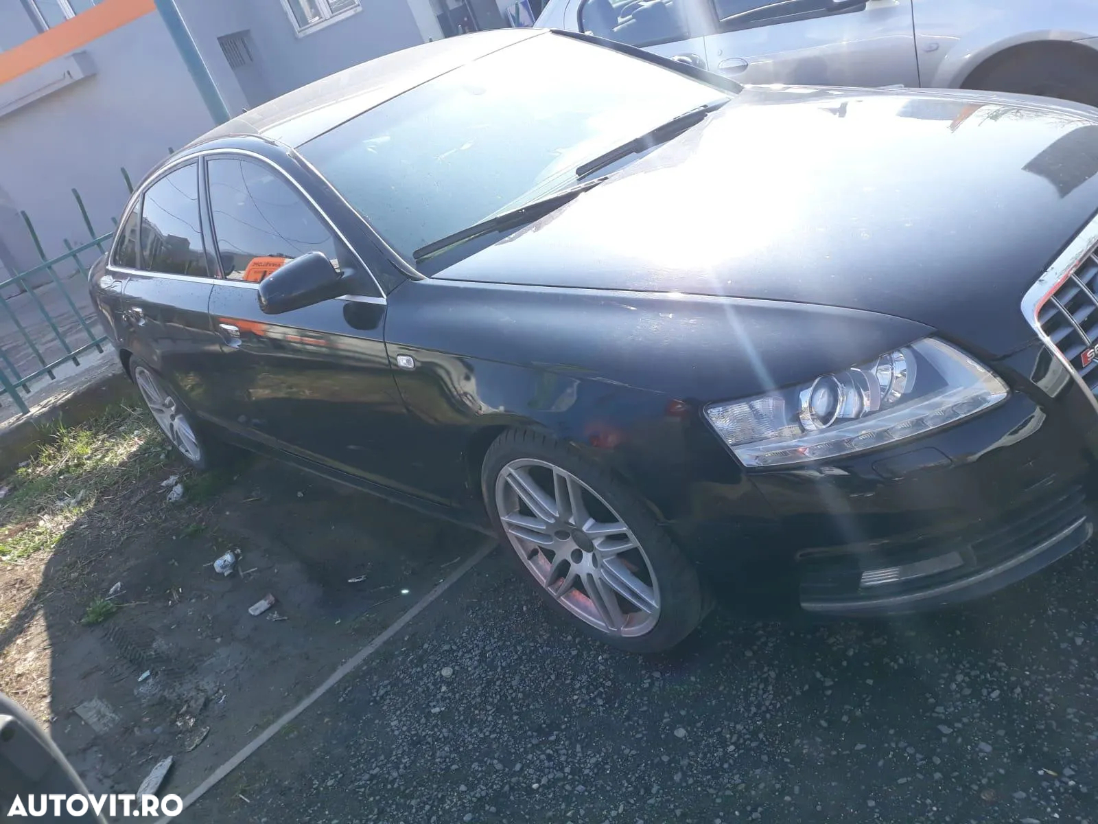 Audi A6 2.4 - 8