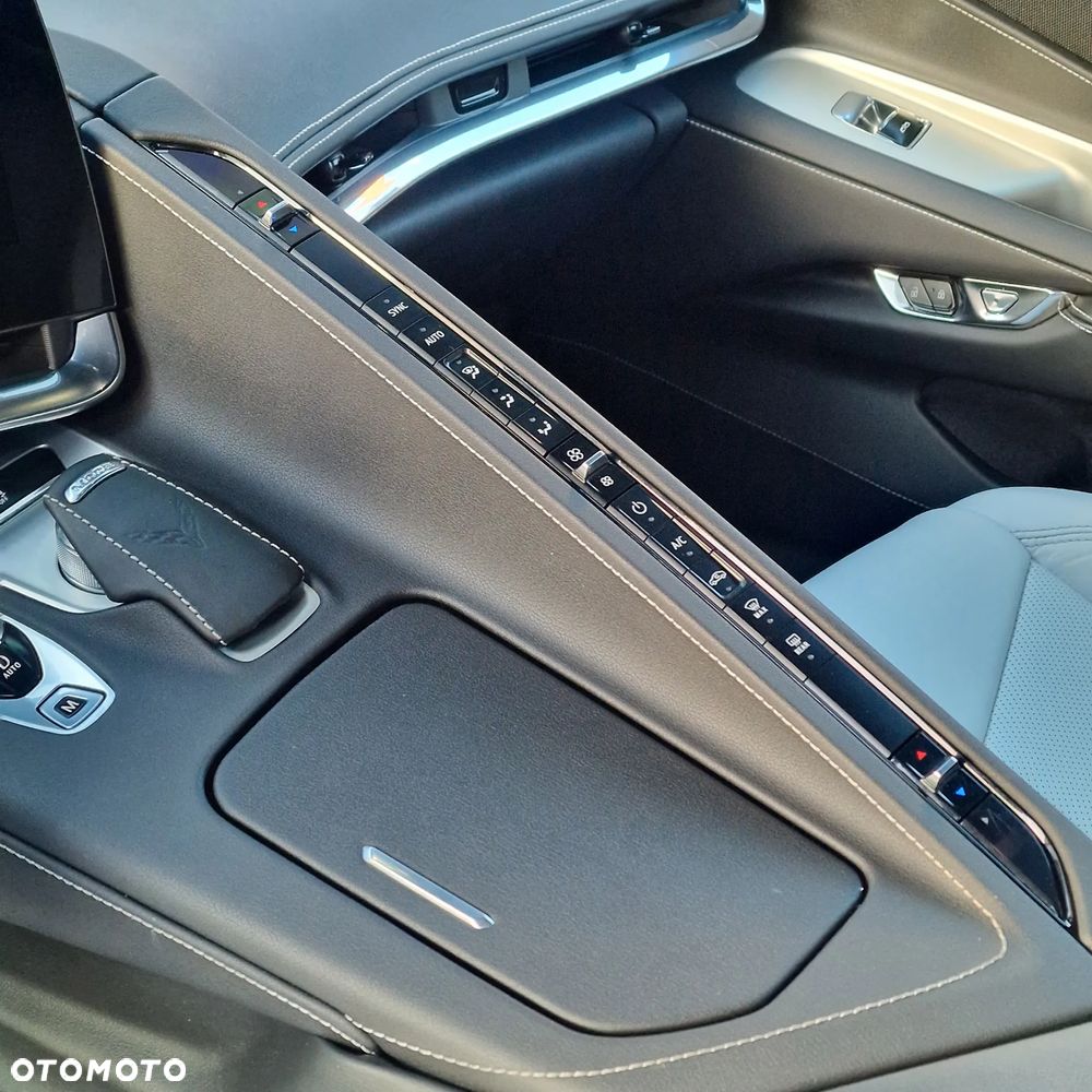 Chevrolet Corvette - 7